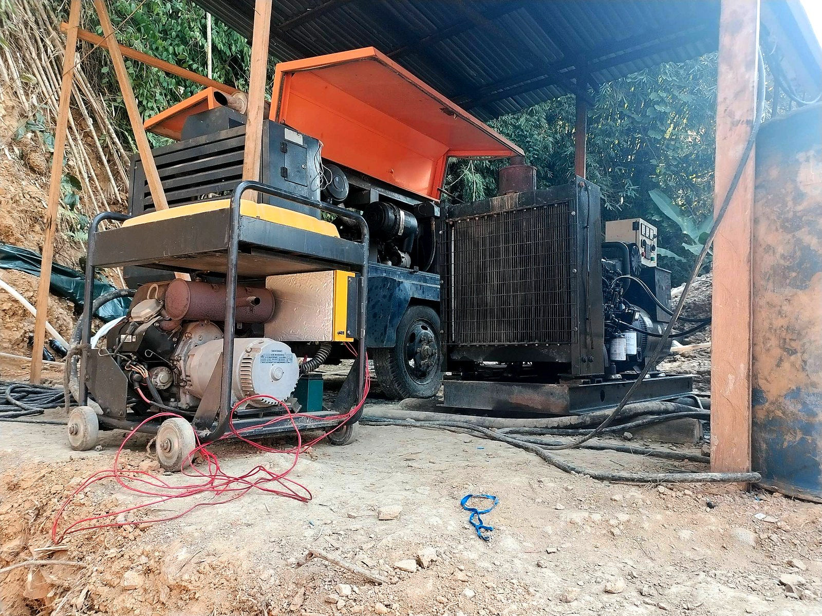 Power and crushing equipment